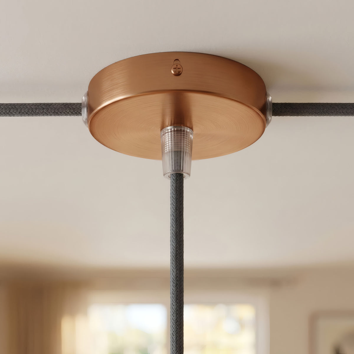 Mini rozeta cylindryczna z metalu, Ø 83 mm — 1 otwór centralny i 2 boczne / Stożkowy termoplastyczny / Miedź satynowa