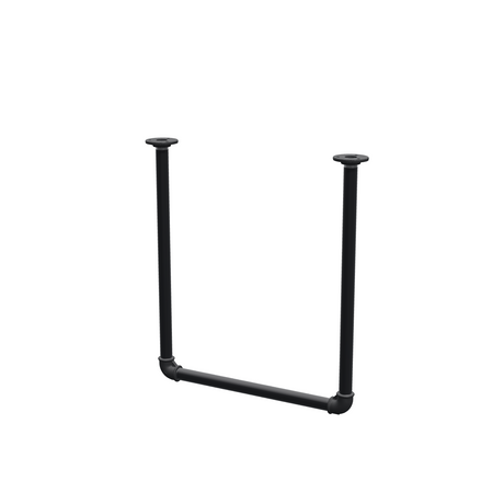 Wieszak na ubrania podwieszany do sufitu z rur stalowych malowanych na czarny mat Ø 27 mm — szerokość 46 cm, wysokość pod sufitem 52 cm, widok trzy czwarte na białym tle