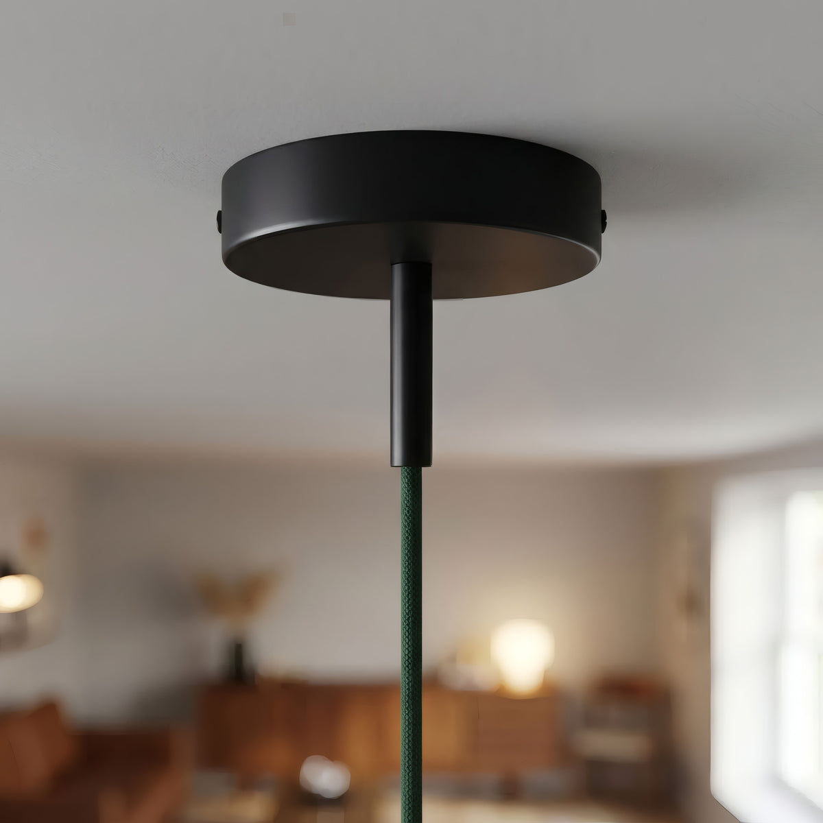Rozeta cylindryczna z metalu z dławikiem 7 cm — Czarny