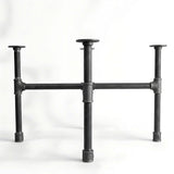 Piètement de table basse en fonte gris anthracite, pieds à inserts, détail